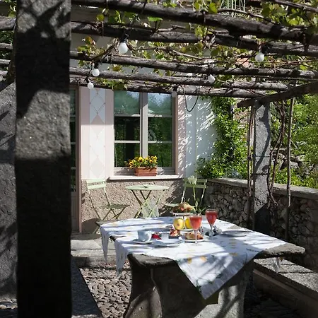 Bed & Breakfast I Corni Di Nibbio 3*