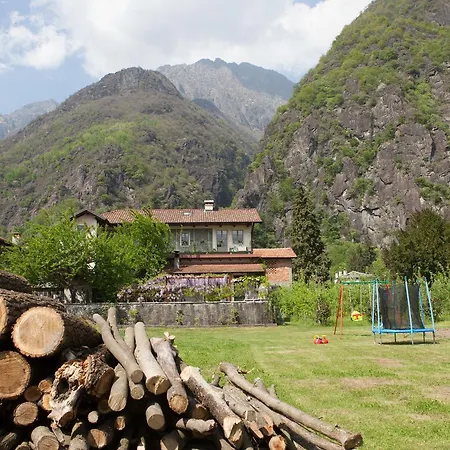 I Corni Di Nibbio فندق مبيت وإفطار ميرجوزو