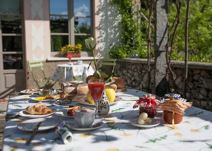 I Corni Di Nibbio Bed & Breakfast 3*