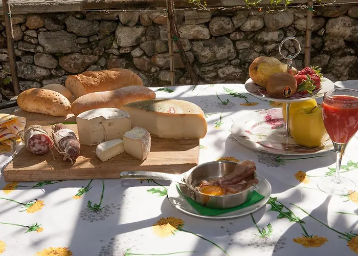 I Corni Di Nibbio Bed & Breakfast 3*