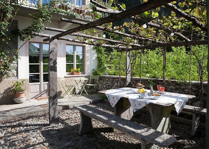 I Corni Di Nibbio Bed & Breakfast 3*